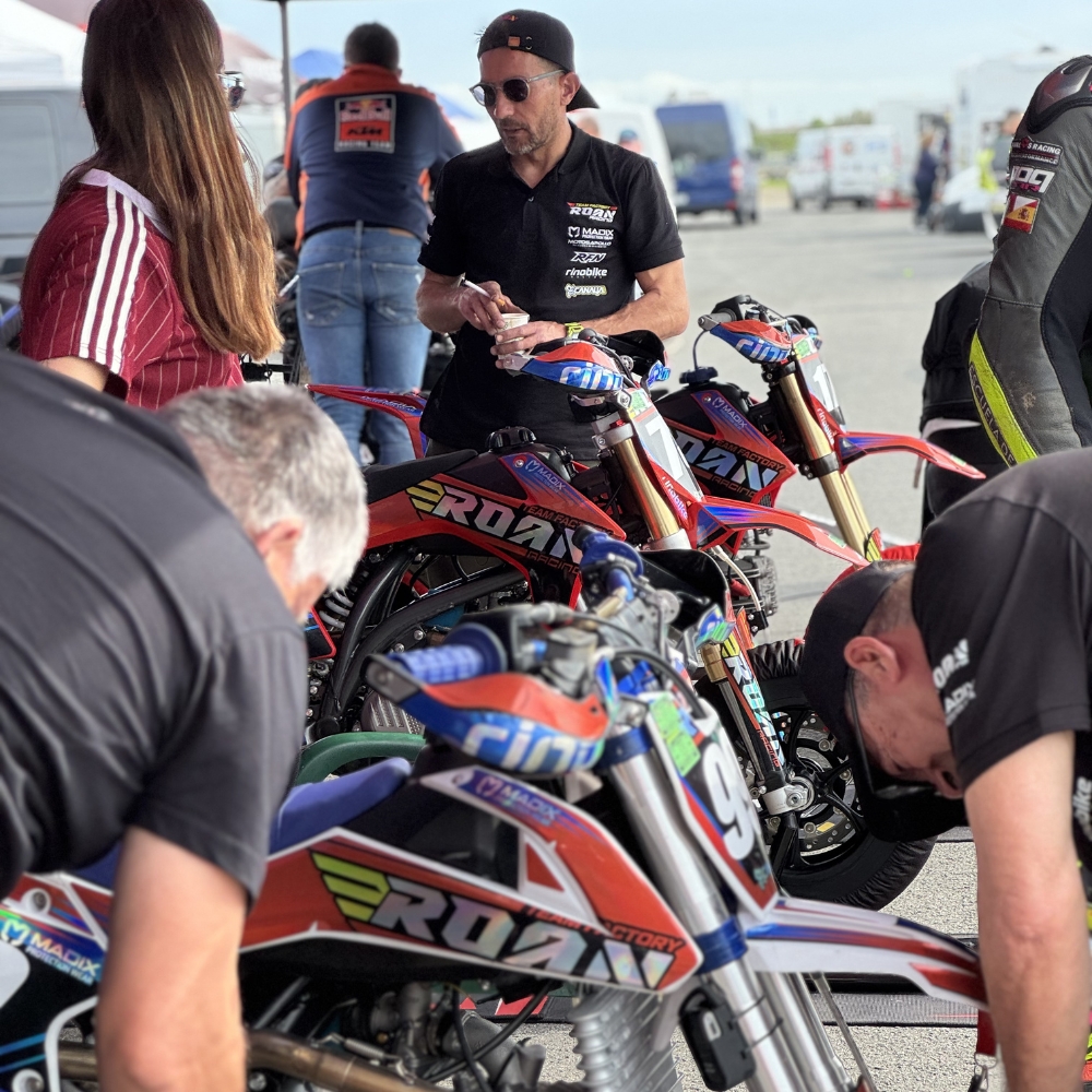 Equipo Roan Racing Factory